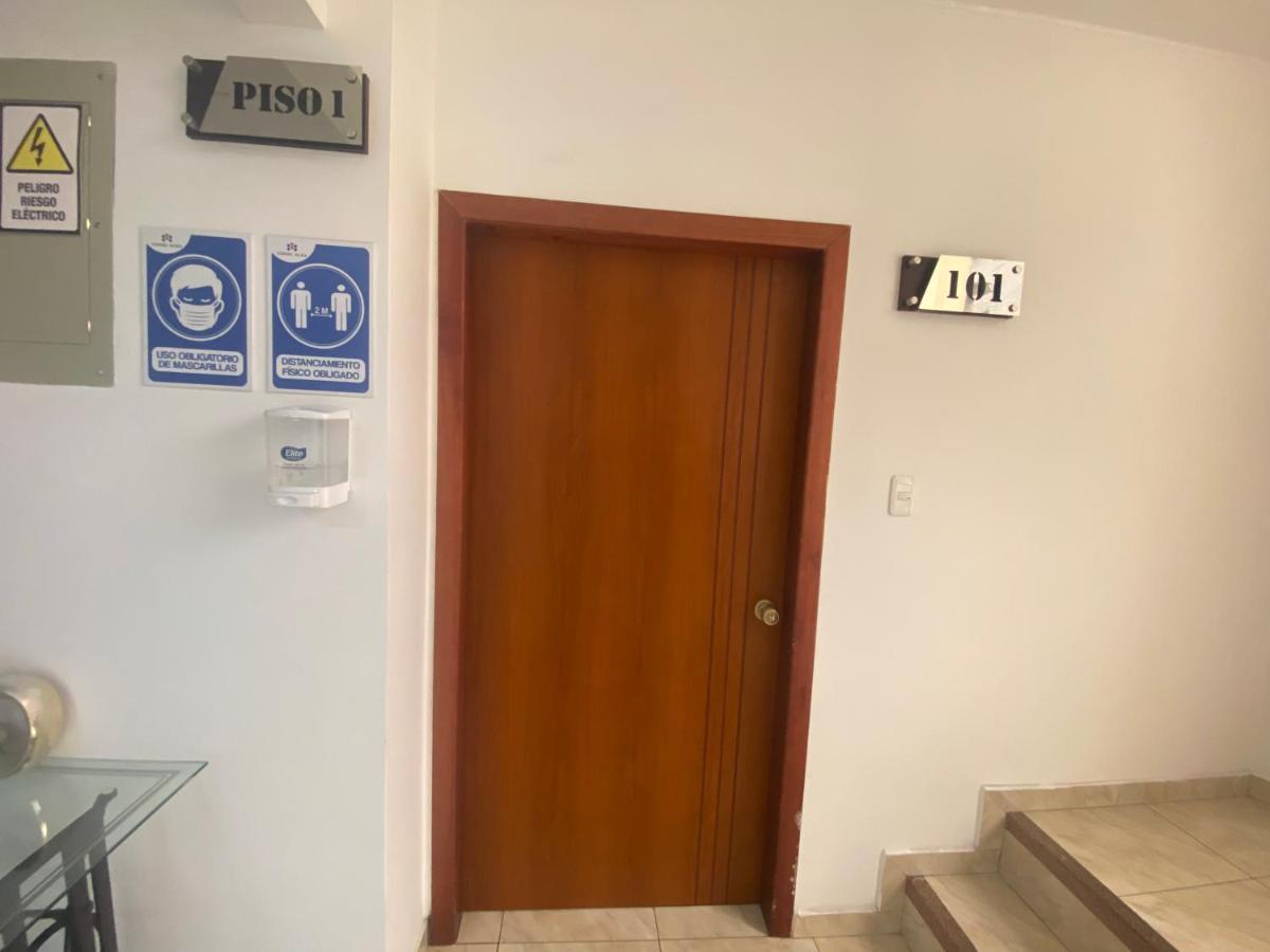 Torre Alba Aparthotel Санто Доминго де лос Колорадос Екстериор снимка
