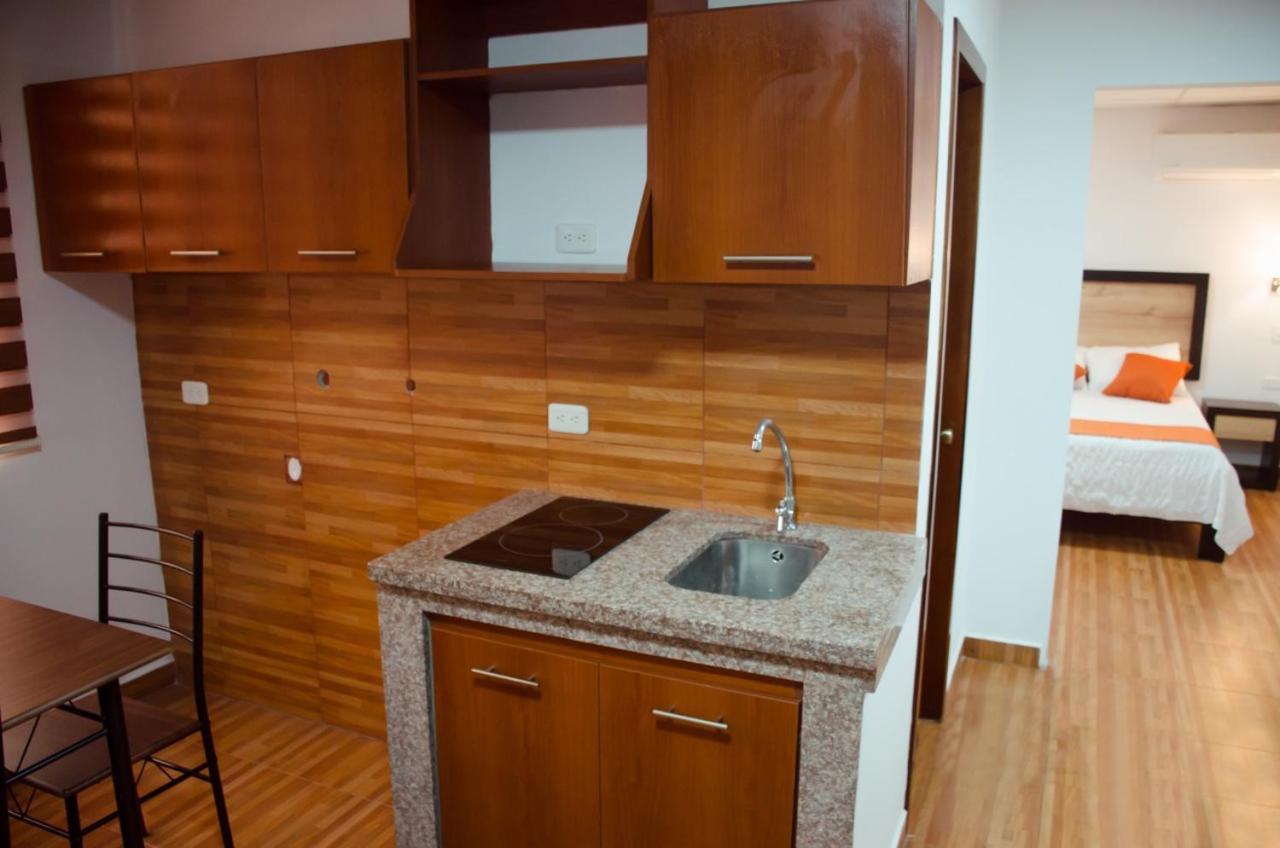 Torre Alba Aparthotel Санто Доминго де лос Колорадос Екстериор снимка