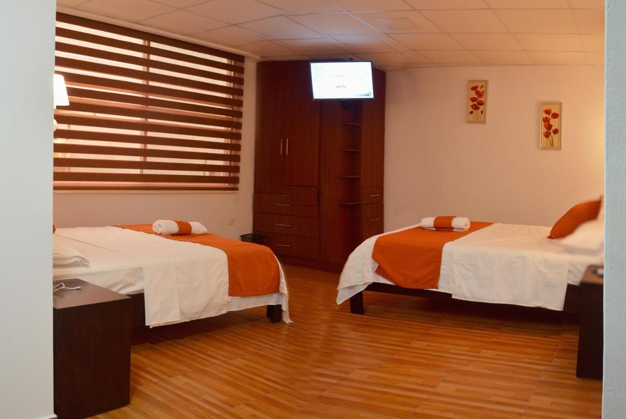 Torre Alba Aparthotel Санто Доминго де лос Колорадос Екстериор снимка