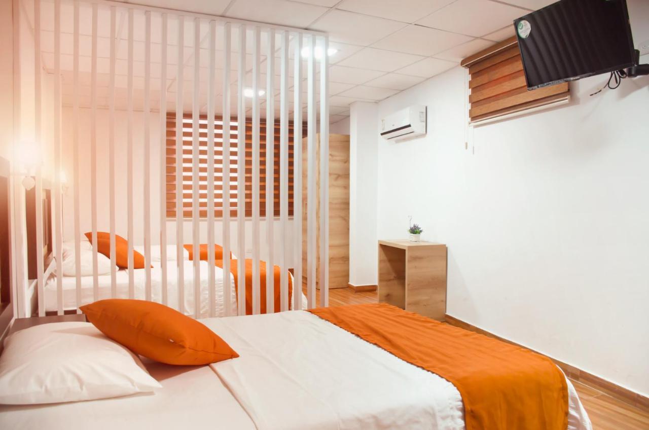 Torre Alba Aparthotel Санто Доминго де лос Колорадос Екстериор снимка